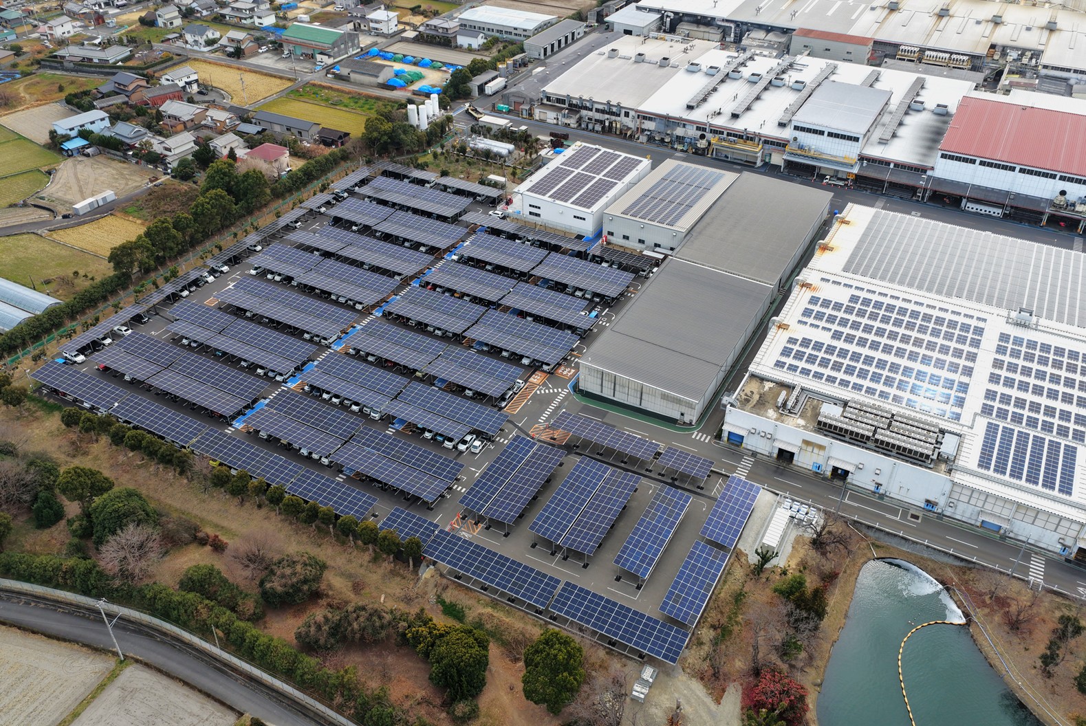 トヨタグループ主要サプライヤーの株式会社ジェイテクト香川工場にて2MWソーラーカーポートを竣工 ピーク・エナジー・ジャパン（株）との20年PPAにより導入