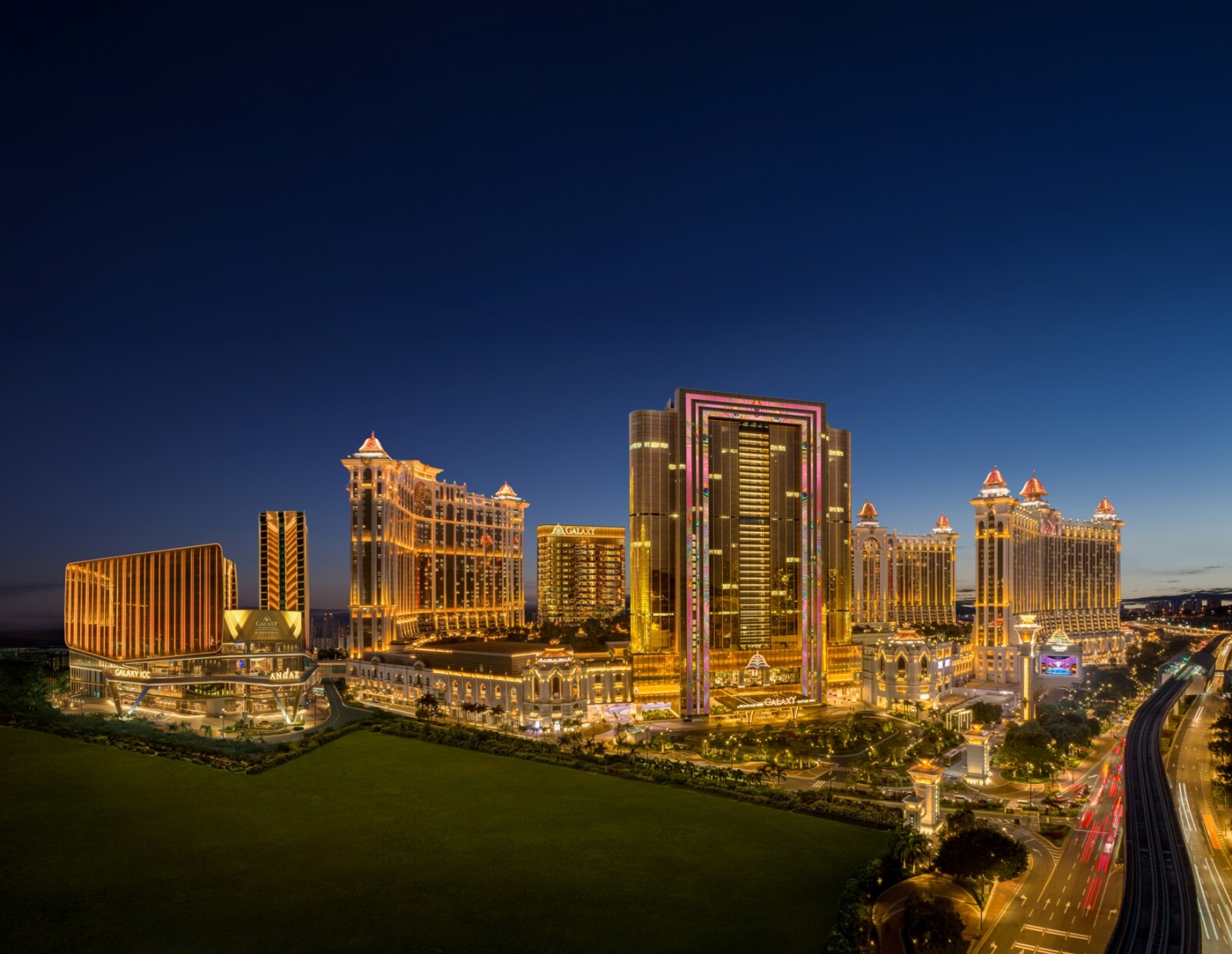 Five restaurants from Galaxy Macau Luxury Resort and StarWorld Hotel have proudly secured spots on the "100 Top Tables" list by the South China Morning Post this year, reflecting a continued commitment to growth and recognition within the region.
