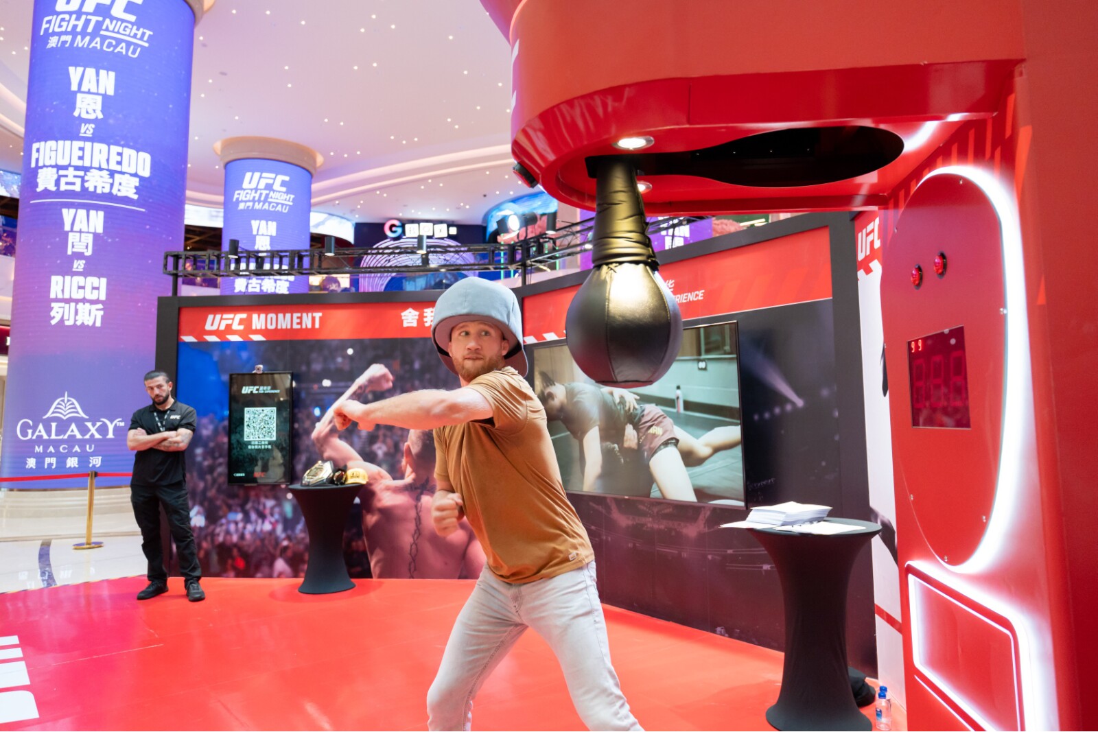 Throughout fight week for UFC FIGHT NIGHT® Macau, guests will have the opportunity to boost their adrenaline with dopamine-filled UFC experiences at the interactive UFC FAN EXPERIENCE.