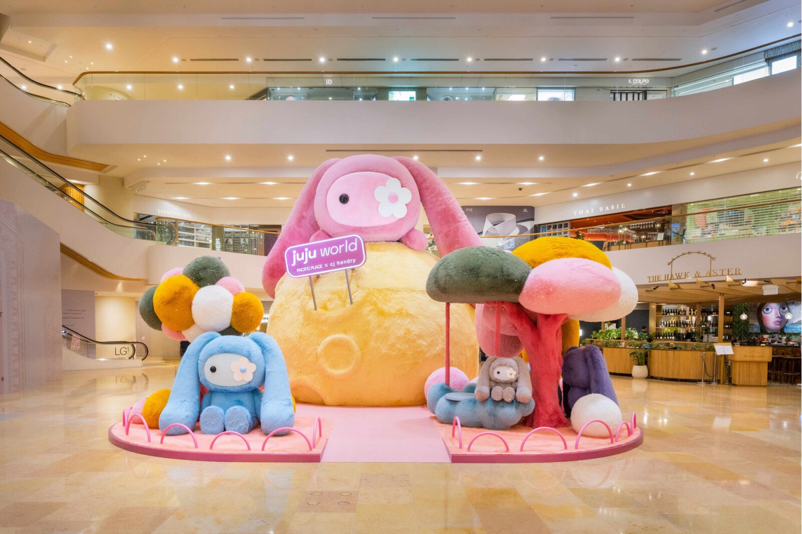 歡迎走進「juju world」 太古廣場 x CJ Hendry 打造全港首個juju大型藝術體驗