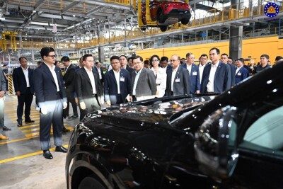 President Of Myanmar Visits VinFast Manufacturing Complex In Hai Phong